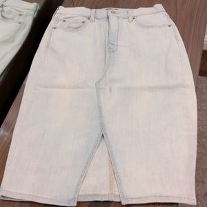 NWT *2 Tall* Denim Pencil Skirt